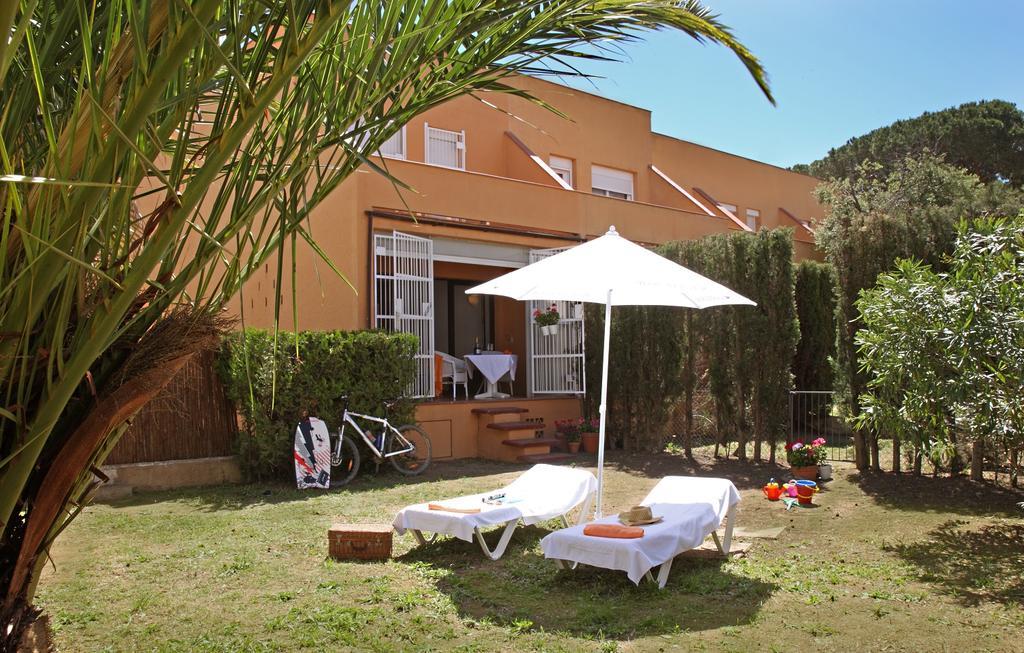 Casa Adosada En Platja De Pals By Apartaments Golf Eksteriør billede